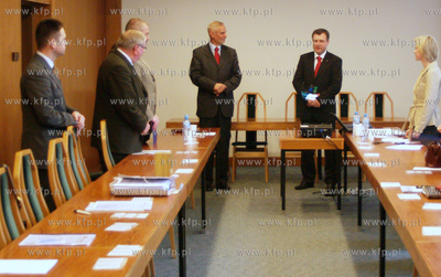 Prezydent Sopotu Jacek Karnowski obronil prace doktorska,...