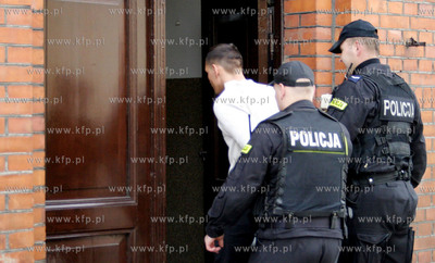 Sad w Wejherowie tymczasowo aresztowal mezczyzn oskarzonych...