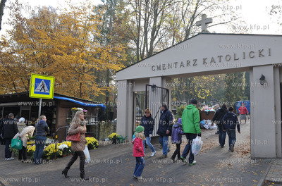 Sopot. Cmentarz Katolicki i Komunalny przy ulicy Malczewskiego...