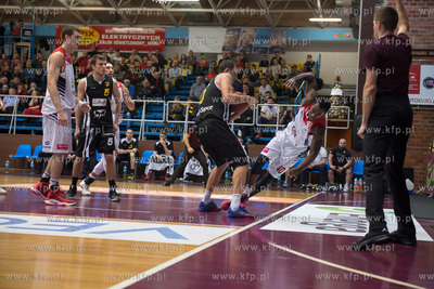 Słupsk. Energa Czarni Słupsk - Trefl Sopot 89-58...