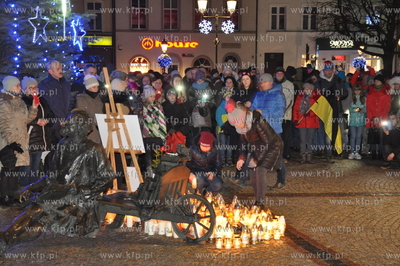 Mieszkańcy Kościerzyny oddali hołd zmarłemu prezydentowi...