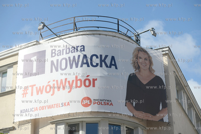 Billboard wyborczy Barbary Nowackiej w Gdyni na ul....