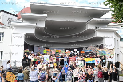 Marsz dla Zdrowia Psychicznego #poGodność i okazania...