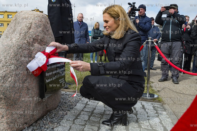 Gdynia. 9. rocznica katastrofy smoleńskiej. Uroczystość...