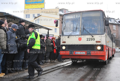 Pozegnanie z autobusem miejskim Ikarus w Gdansku. Przez...