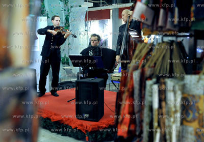 Zespol Zagan Acoustic w skladzie Jaroslaw Stokowski...