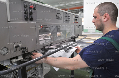 W drukarni POZKAL w Inowroclawiu rozpoczal sie druk...