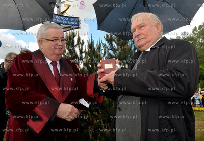 Obchody 800 lecia Zukowa. Mieszkancy miasta i goscie...