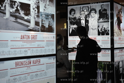 Festiwal Filmowy w Gdyni. Plenerowa wystawa fotograficzna...