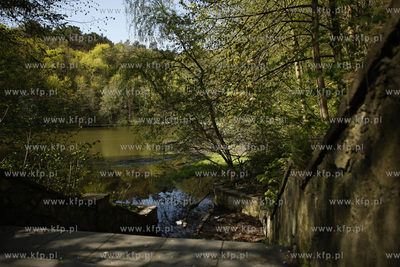 Sopockie Morskie Oko czyli Staw Nowowiejskiego malowniczy...