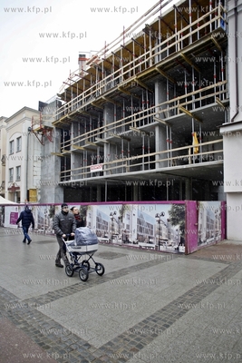 Sopot. Ul. Bohaterow Monte Cassino. Przebudowa kamienicy.
18.02.2013
fot....
