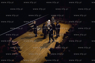 Świat Mało Znany. Przegląd teatralny grupy Im Plus...