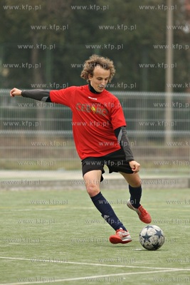 Gdansk Zaspa. Pilkarski turniej dzikich druzyn Do przerwy...