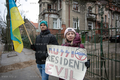 Stand With Ukraine. Pikieta przy Konsulacie Generalnym...