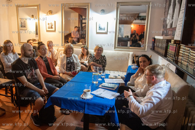 Literacka Restaurant & Wine Bar. Bursztyny Literatury....