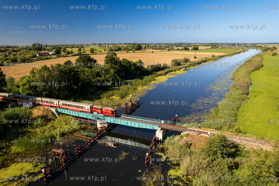 Żuławka Kolej Dojazdowa. Most obrotowy w Rybinie....