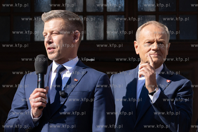 Gdańsk. Spotkanie premier Donald Tusk  premier Węgier...