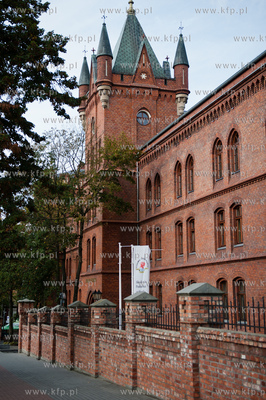 Slupsk. Budynek Akademii Pomorskiej.
07.10.2011
fot....