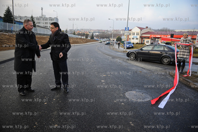 Gdansk. Uroczyste oddanie do uzytku dodatkowego pasa...