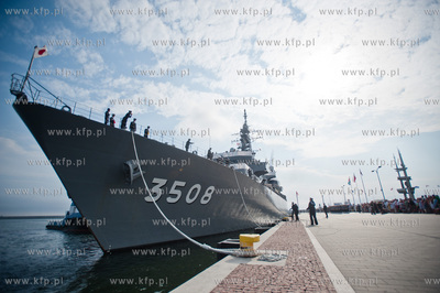Gdynia. Nabrzeze Pomorskie. Uroczyste powitanie japonskiego...