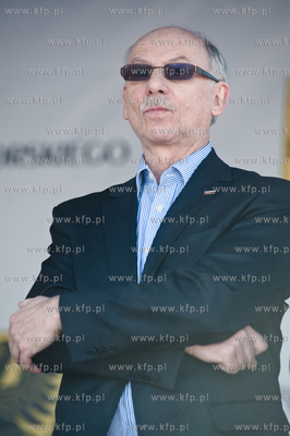 Gdansk. Targ Weglowy. Wielki Festyn Rodzinny, swietujacy...