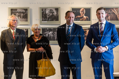 Gdansk. Nadbaltyckie Centrum Kultury. Uroczystosc wreczenia...