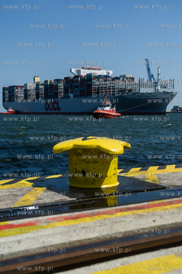 Do DCT Gdańsk zawinął największy kontenerowiec...