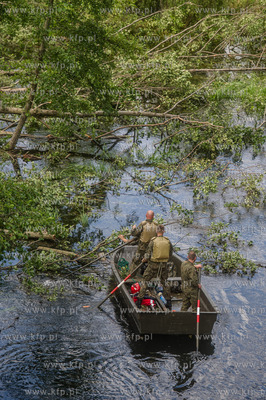 Rytel k. Chojnic. Skutki nawałnicy, która z piątku...