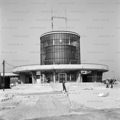 Budowa Oceanarium przy Skwerze Kosciuszk w Gdyni.
04.1971
0000536z_czerwiec1971
Fot....