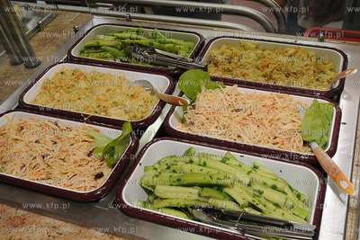 Bar mleczny, ktory prowadza osoby niepelnosprawne dziala...