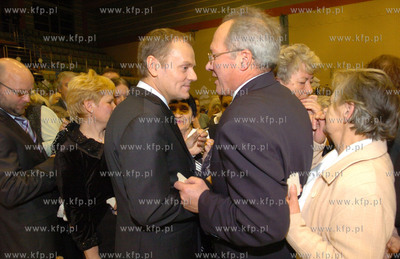 Jezierzyce k/Slupska, Prezes Rady Ministrow, Donald...