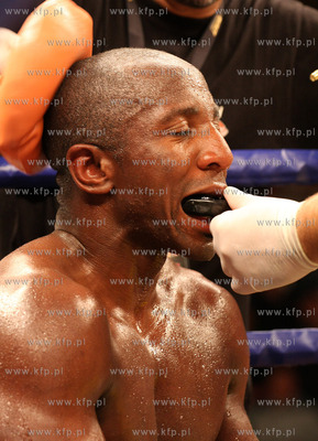 Gdynia, Gala boksu zawodowego. Nz. Ben Nsafoah z Ghany.
09.05.2009
fot....