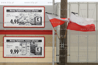 Gdynia w zalobie tydzien po katastrofie prezydenckiego...