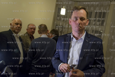 Wieczor wyborczy w sztabie kandydat na prezydenta Slupska...