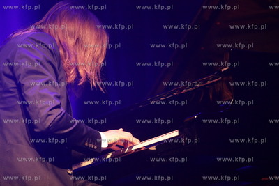 Stary Maneż. Koncert Leszka Możdżera. Dochód z...