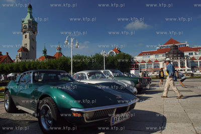 Sopot, Plac Zdrojowy. Miedzunarodowy zlot zabytkowych...