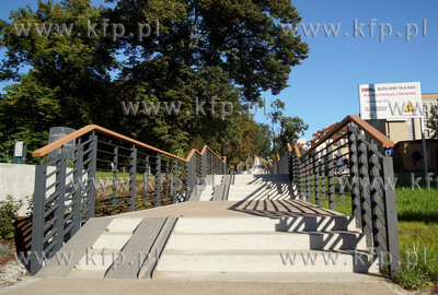 Wyremontowane schody łączące Siedlce (ul. Kartuską)...