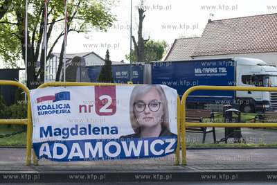 Chwaszczyno. Billboard wyborczy Magdaleny Adamowicz,...