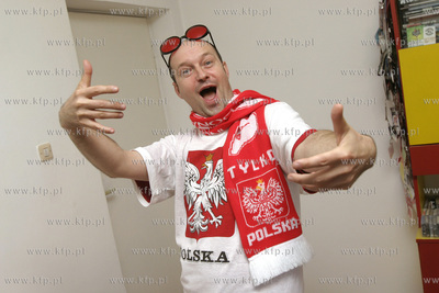 Pawel Konnak (Konjo) - w stroju z elementami patriotycznymi....