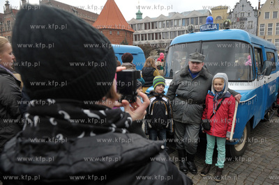 Gdanska Parada Niepodleglosci. Atrakcja na Targu Weglowym...