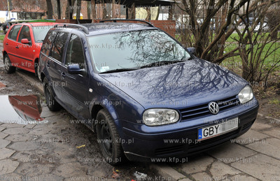 Samochody z rejestracjami spoza Gdanska zaparkowane...