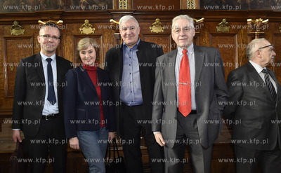 Gdańsk, Dwór Artusa. Noworoczna lampka szampana,...