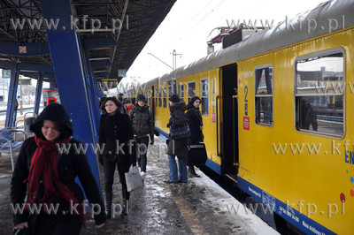 Dworzec kolejowy we Wrzeszczu. Przystanek SKM 30.01.2009...