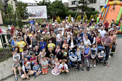 Festyn z okazji Dni Sąsiadów na rogu ul. Wojskiego...