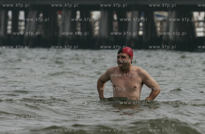 Sopot. Wyscig plywacki dookola mola. Nz prezydent Sopotu...