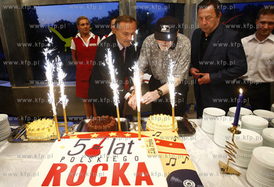 Gdynia. Teatr Muzyczny. Benefis Franciszka Walickiego...