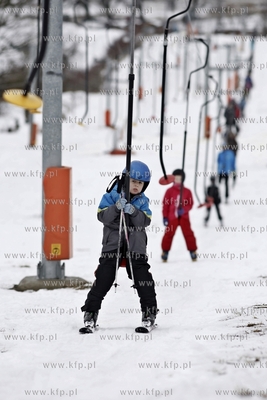 Przywidz. Stok narciarski.
19.02.2012
fot. Krzysztof...