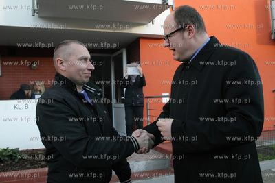 Uroczystosc przekazania kluczy nowym mieszkancom kamienic...