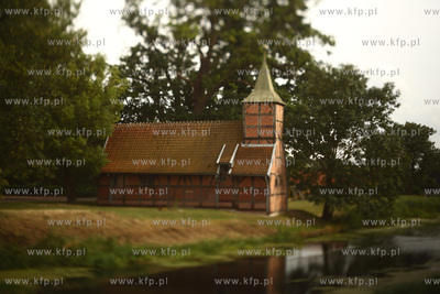 Wroblewo. Kosciol pw. Wniebowziecia NMP z 2 poł. XVI...