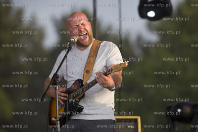 Gdańsk Brzeźno. Fląder Festiwal. Nz. koncert zespołu...
